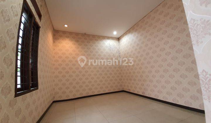 Rumah 2 lantai di Batununggal permai SHM 2