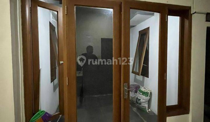 Rumah minimalis di Sayap jalan jakarta Antapani 2 Lantai SHM 2