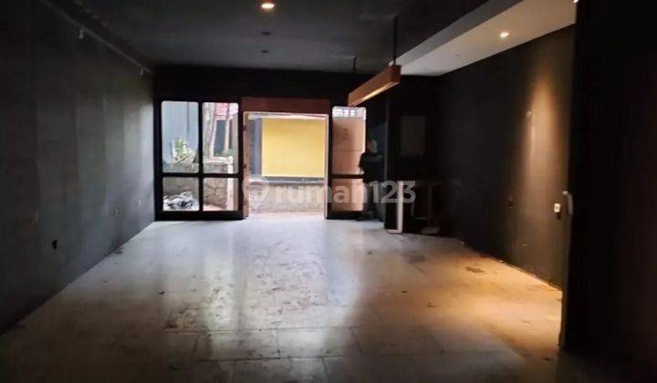 Rumah mainroad di Riau Dago SHM Bagus lokasi premium pusat kota 2