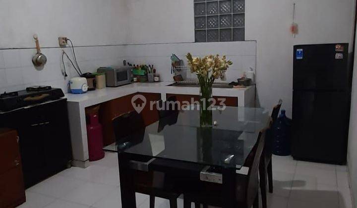 Rumah kost di Dago Lokasi strategis 2 Lantai SHM dekat kampus ITB 2