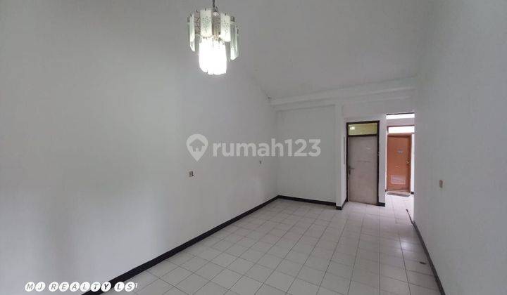 Rumah di Antapani harga murah 2 Lantai SHM siap huni 2