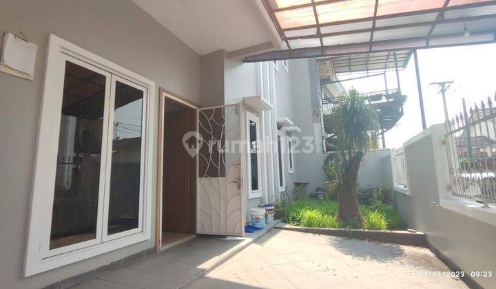 Rumah 2 Lantai Minimalis Modern Bagus Di Taman Kopo Indah Shm 2