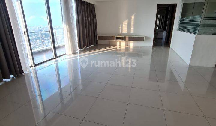 Disewakan Apt St.Moritz Puri Indah Tower Presidential 3br Semi Furnish Private Lift 1