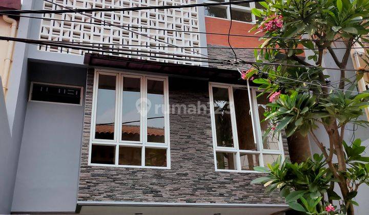 Dijual Rumah Bagus di Rawamangun, Lingkungan Nyaman Dan Tenang 1