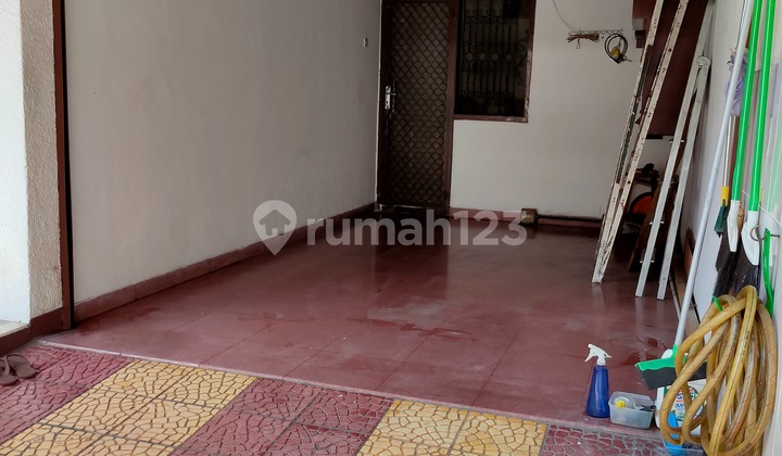 Comfortable and Quiet House in Rawamangun, Well-Maintained, Ready to Move In 2