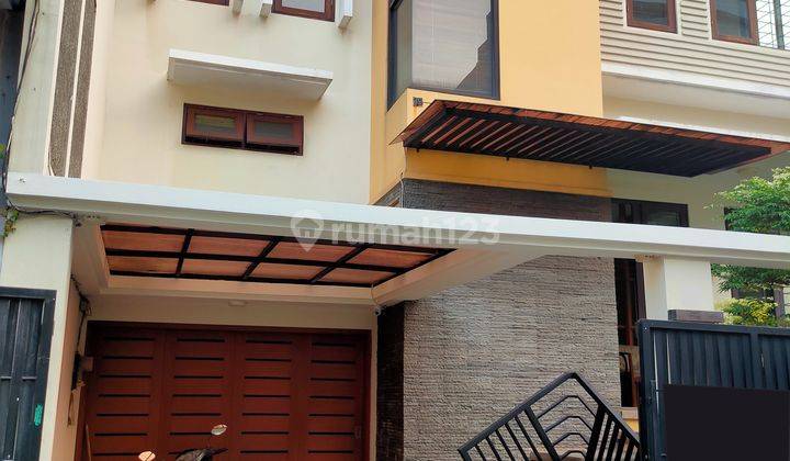 Dijual Rumah Minimalis Keren dan Nyaman di Rawamangun, Full Furnished 2