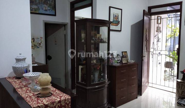Rumah di jual/.di Cipedak serengseng sawah.jakarta selatan  2