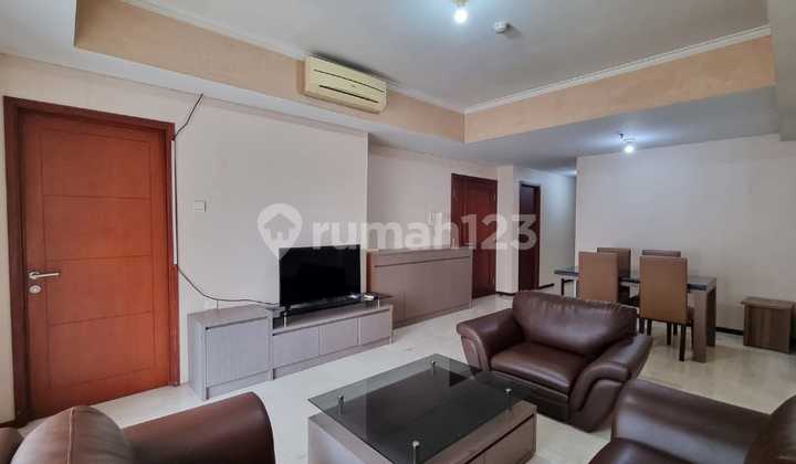 For Sell Apartemen 3BR+ Full Furnished, Connect to Central Park Mall