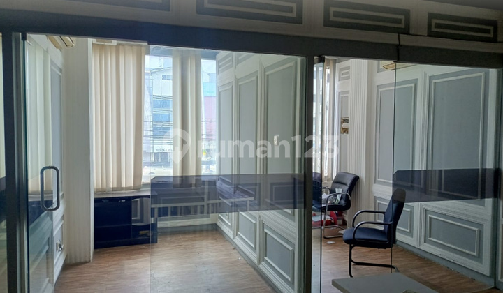 For Rent 5-Storey Shophouse in Suryo Pranoto - Strategic Location 2