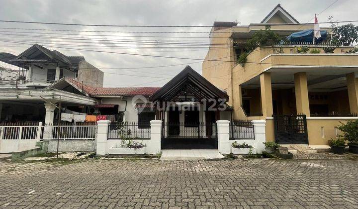 Rumah Komplek Murah Nego Security Uk Tanah 8x16 M Daerah Setiabudi Dekat Ringroad.  2