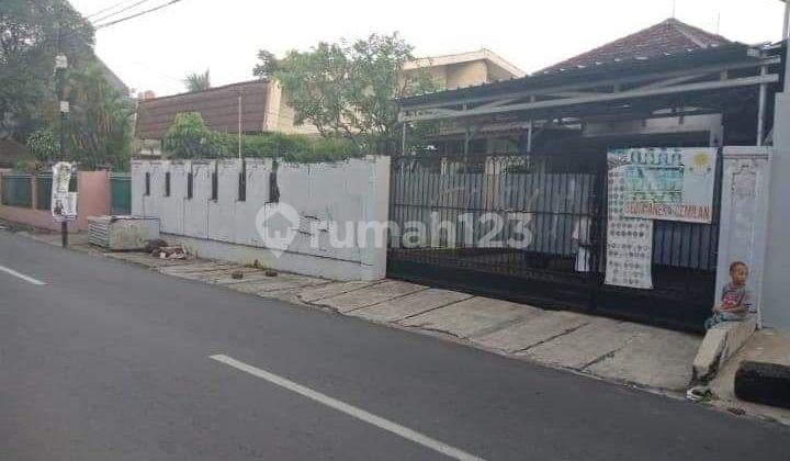 Rumah Adem di Jalan Samali Siaga Pasar Minggu