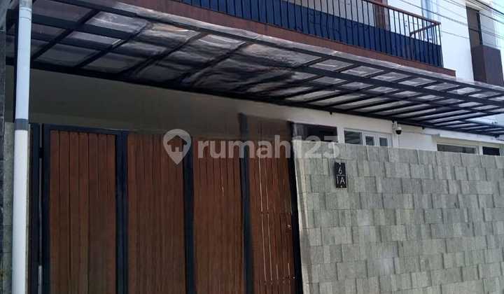 Rumah Dipusat Kota Lokasi Imam Bonjol. 1