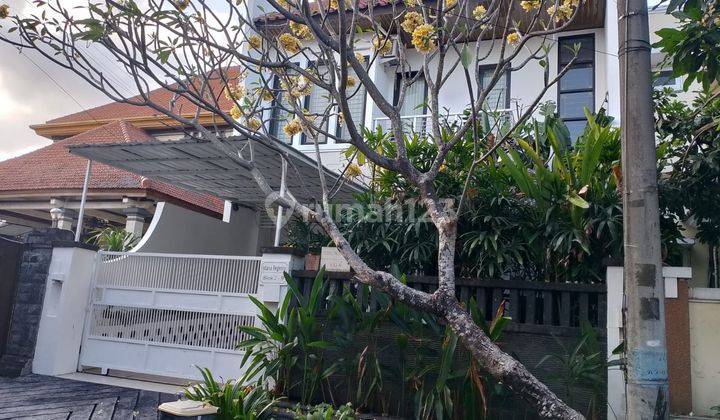 Rumah Villa Onegate. Area Sesetan 1