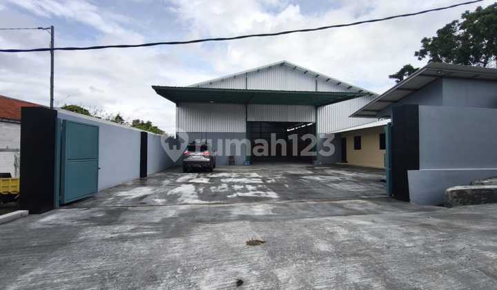 Ready-to-Use Warehouse. Cargo Area Ready-to-Use Warehouse. Cargo Area