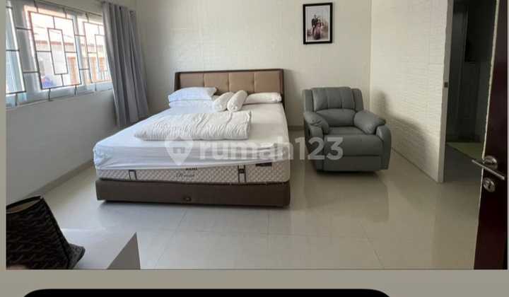 Buc Rumah Terawatdan Full Furnish.area Diponegoro 2