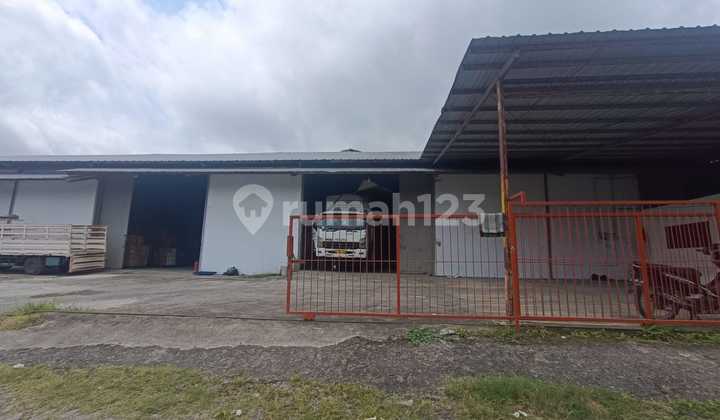 Ready-to-Use Warehouse in Cargo Area Ready-to-Use Warehouse in Cargo Area