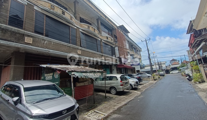 Ready-to-Use Shophouse in Diponegoro Area, Denpasar 2