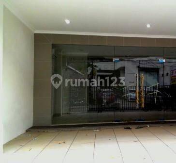Ruko /gedung mini di Cikini; Jakarta Pusat 1