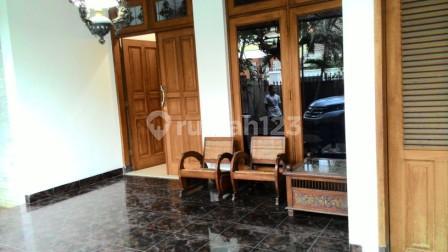 Rumah siap pakai di Guntur-setiabudi-Jakarta Selatan Rumah siap pakai di Guntur-setiabudi-Jakarta Selatan