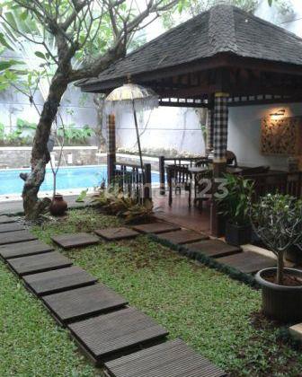 Rumah mewah dan asri di Menteng-Jakarta Pusat Rumah mewah dan asri di Menteng-Jakarta Pusat