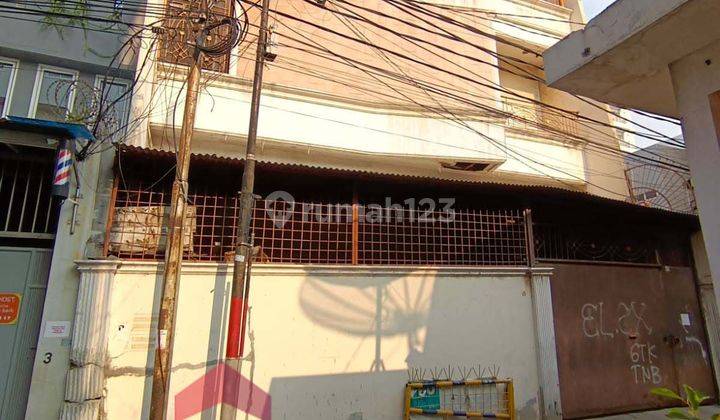 Rumah 3 Lantai Luas Tanah 324 di Petojo Selatan X 1