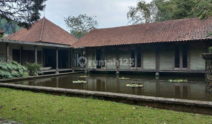 Villa 2 Lantai Murah Luas Tanah 56228 di Ciburial Cisarua 1