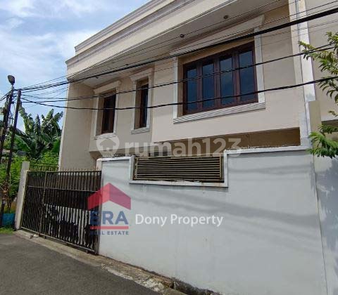 Rumah 2 Lantai Luas Tanah 148 di Jl Tasbe Cengkareng Barat