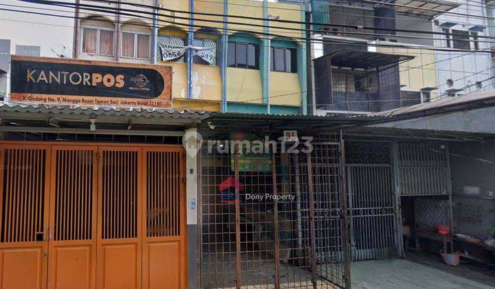 Ruko 3 Lantai Luas Tanah 186 di Jl Gedong Glodok, Taman Sari 1