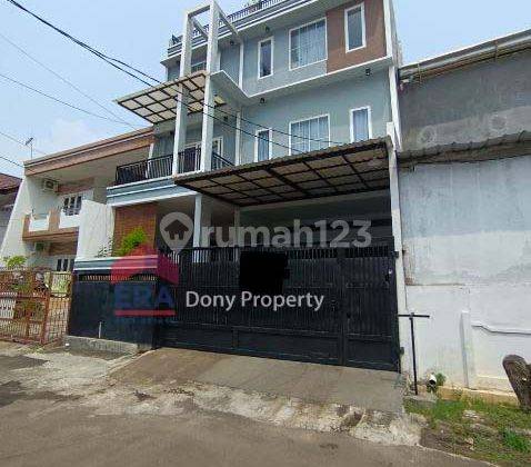 Rumah 3 Lt Luas Tanah 180 di Jl Wedelia Raya, Perumahan Taman, KalideresKencana 2