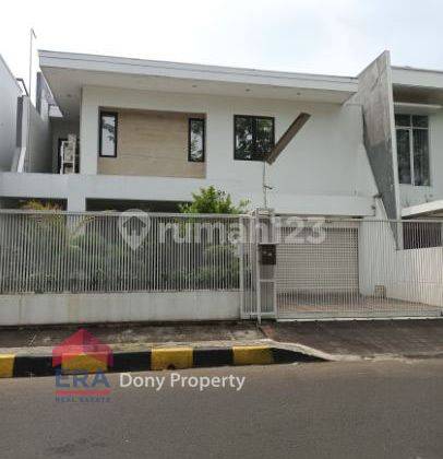 Rumah 2 Lantai Luas Tanah 300 di Jl Jeruk Joglo Timur, Taman Kebon Jeruk Intercon 1