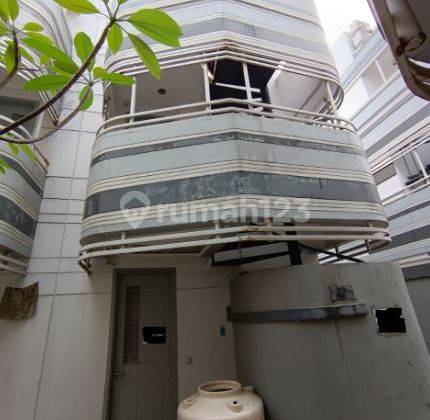 Rumah Kost 3 Kantai di Anarta House Vanya Park BSD 2