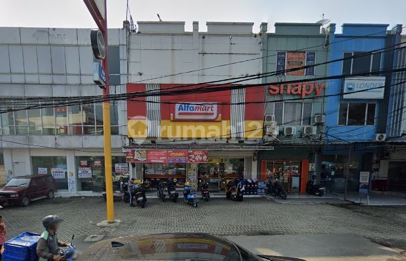 Two-Story Connected Shophouse, Land Area 247 at Jl Pahlawan Seribu, Lengkong Serpong. 2