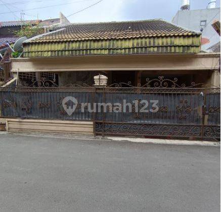 Rumah 2 Lantai Luas Tanah 144 di Jl Salam, Sukabumi Utara, Kemanggisan 1