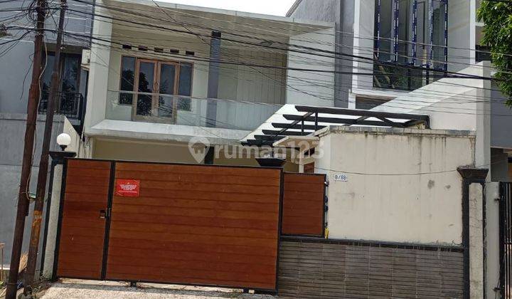 Rumah 2 Lantai Luas Tanah 295 di Villa Arteri Kebon Jeruk, Kelapa Dua 1