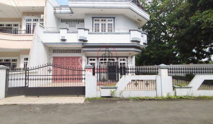 Dijual!!! Villa Taman Polonia 1