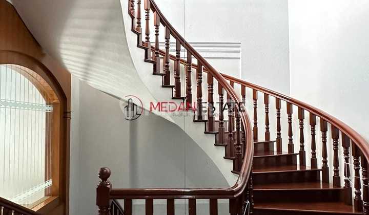 For Sale House on Tembakau Deli Street, Medan!!!