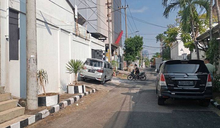 Rumah Mewah di Darmo Permai Timur selangkah ke jalan raya 2