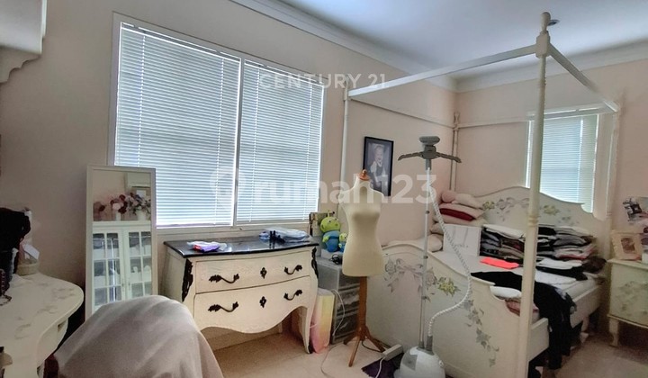 For Sale: Nice Ready-to-Occupy House in Bintaro Jaya Sector 7 2