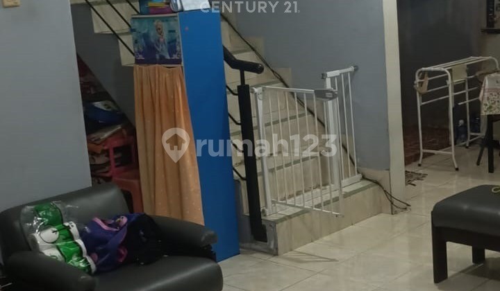 Dijual Rumah Bagus 2 Lt Strategis Di Serpong  Tangerang 2