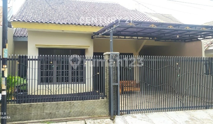 For Sale Cheap House Strategic Location in Deplu Pondok Aren