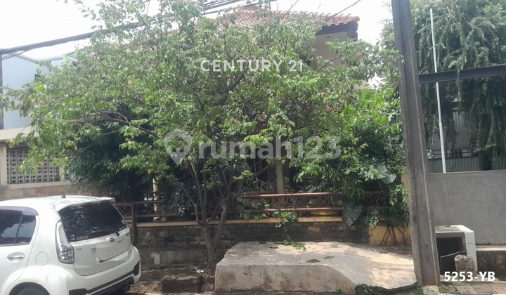 Quick Sale House in Bintaro Sector 3A Strategic Attractive Price 1