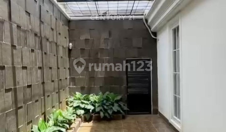 House For Sale In Bintaro Sector 9 Ready To Occupy Hook Position 2