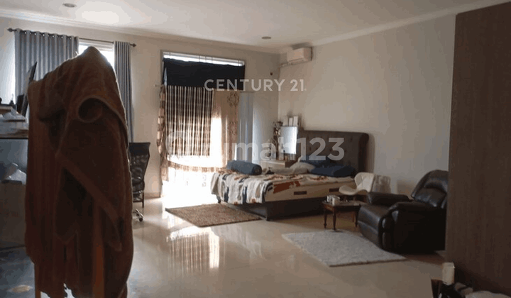 For Sale: Spacious Land 571m2 Strategic Location in Bintaro 2