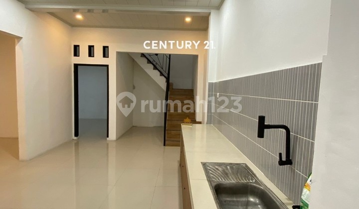 For Sale Nice Move-in Ready House in Ciledug Tangerang 2