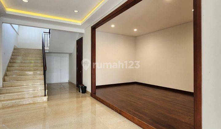 RUMAH MEWAH MODERN CLASSIC AMPERA KEMANG - LOKASI JALAN UTAMA 2