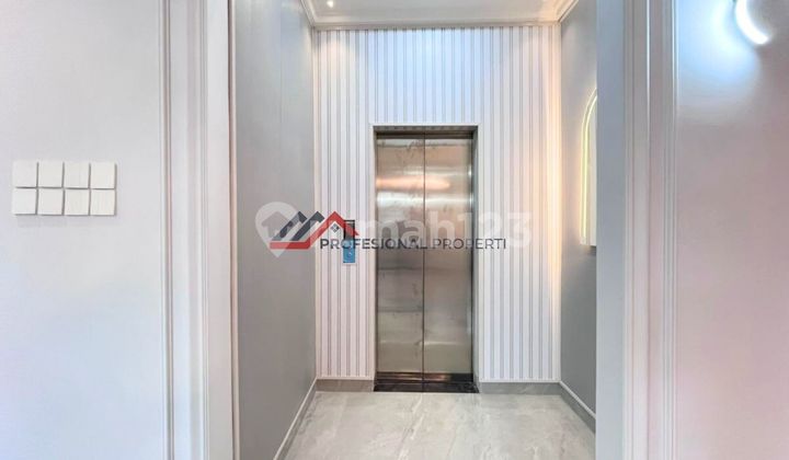 Rumah Baru Dilengkapi Privat Lift di Cilandak Jakarta Selatan 2