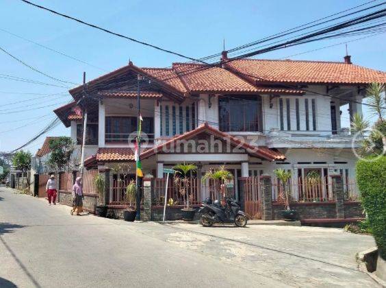 Rumah Kokoh Terawat Siap Huni Lokasi Strategis 1