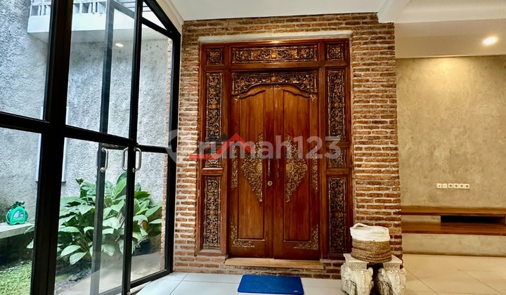 Industrial Design House in a Large Complex in Lebak Bulus, South Jakarta 2