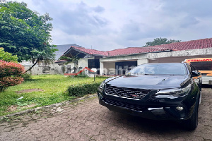 Rumah Kantor di Area Komersil Kemang Jakarta Selatan