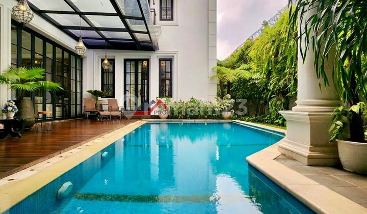 Luxury House Fully Furnished Prime Location